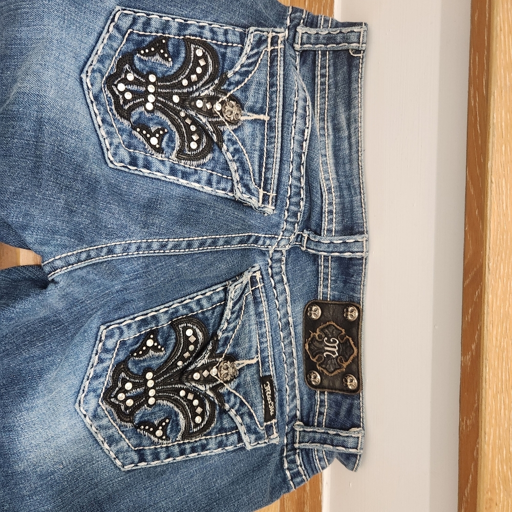 MISS Me jeans w/ Fleur-de-lis